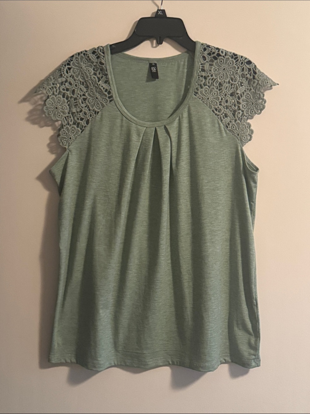 Women's Sage Green Lace Sleeve Scoop Neck Tank Top